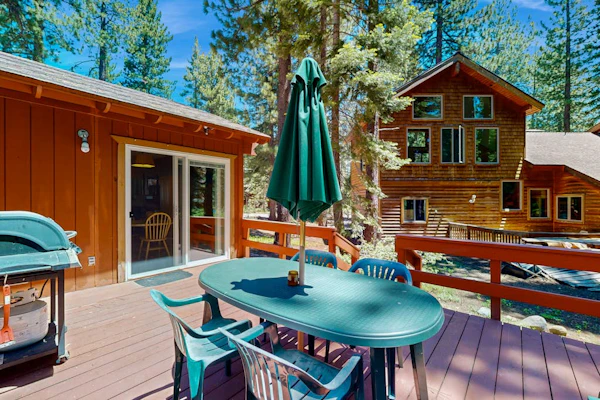 Dog-Friendly Tahoe City House Near Hiking and Skiing - Walk to Lake