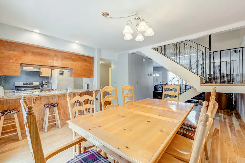 Wonderful year-round escape near skiing & lake with pool, hot tub, & deck