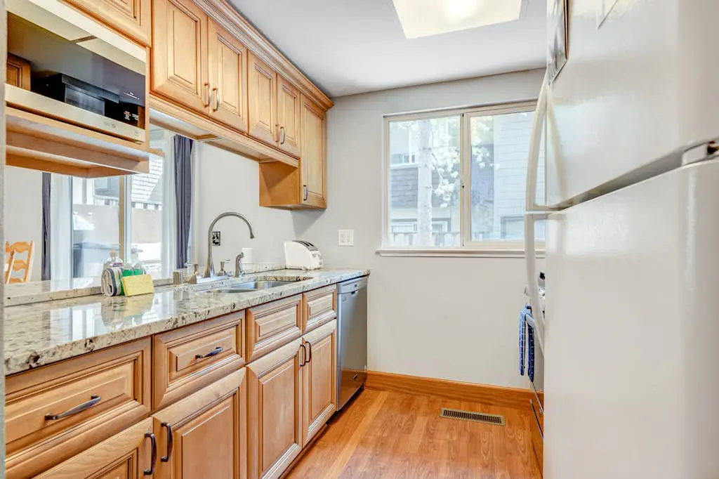 Wonderful year-round escape near skiing & lake with pool, hot tub, & deck