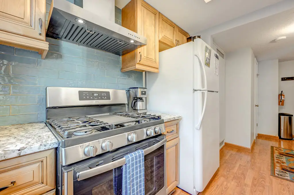 Wonderful year-round escape near skiing & lake with pool, hot tub, & deck