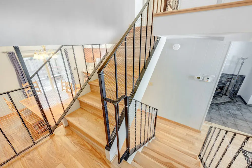 Wonderful year-round escape near skiing & lake with pool, hot tub, & deck