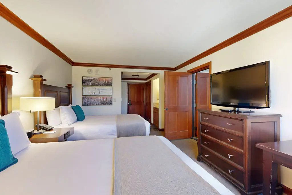 Everline Resort & Spa 810 & 812