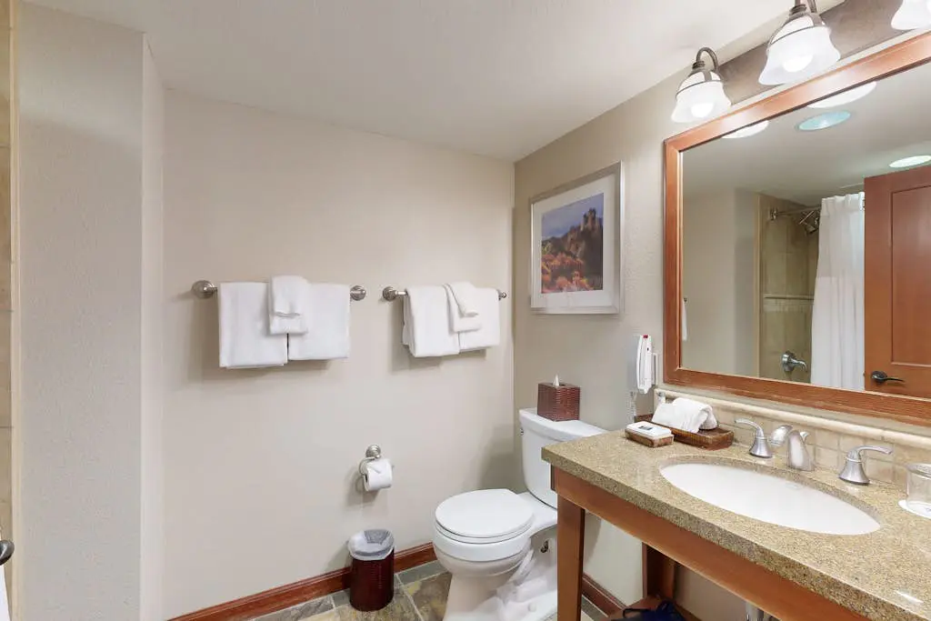 Everline Resort & Spa 810 & 812