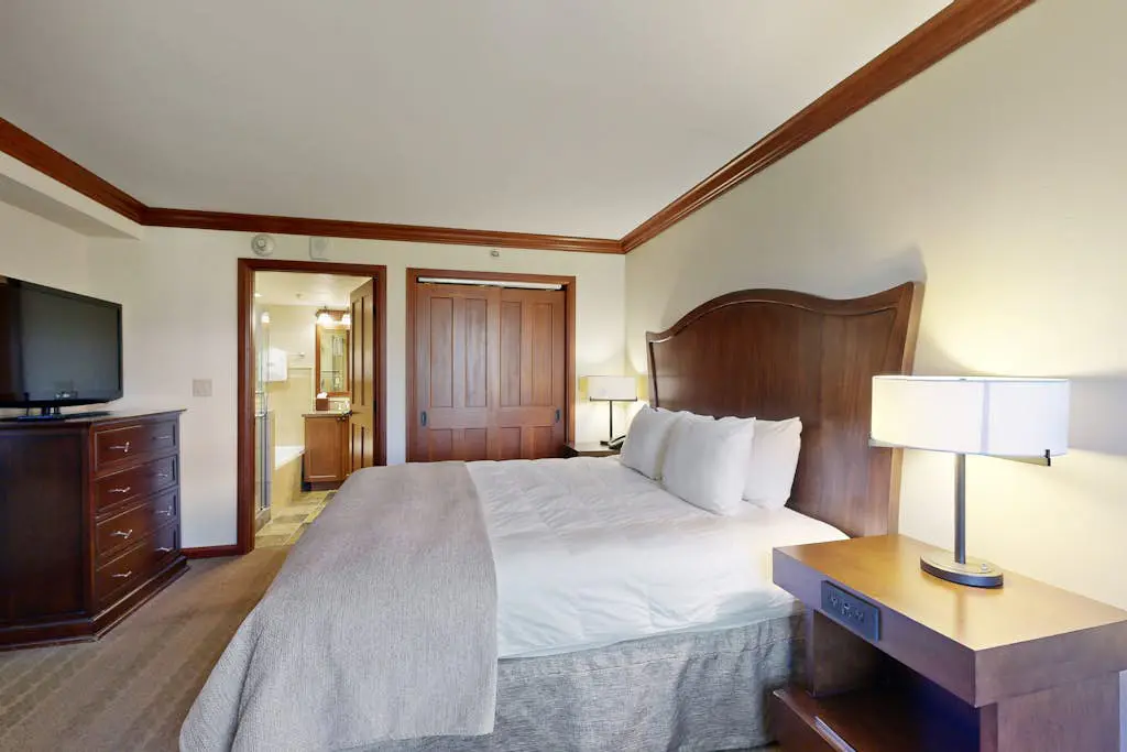 Everline Resort & Spa 810 & 812