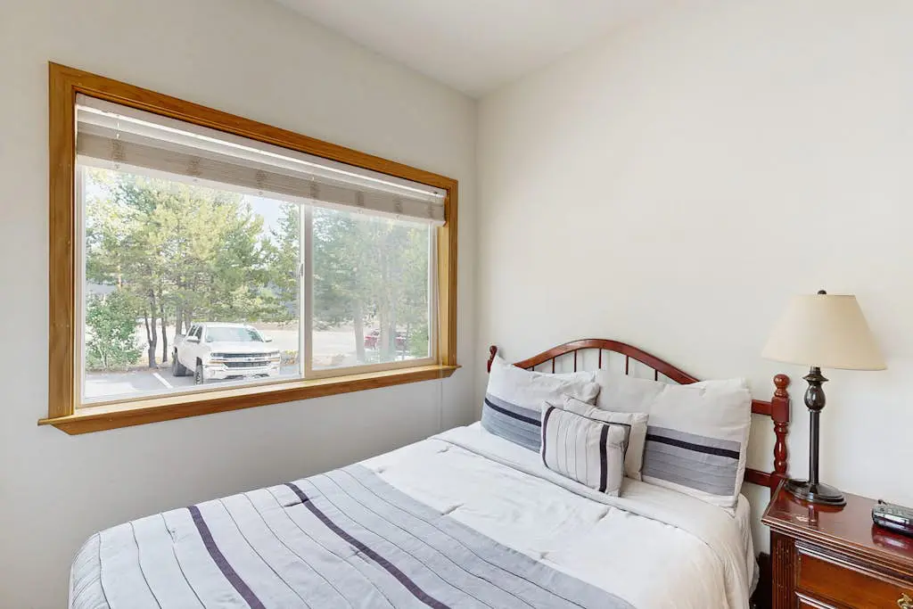 Olympic Pines Lodge