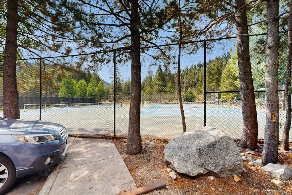 Olympic Pines Lodge