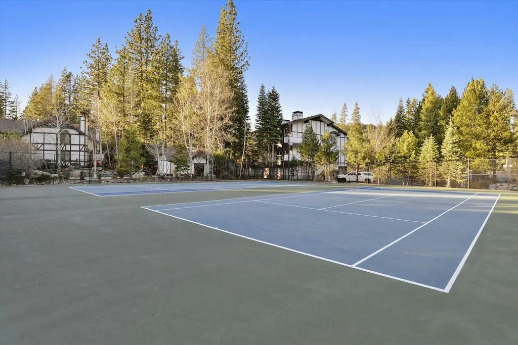 Olympic Pines Lodge