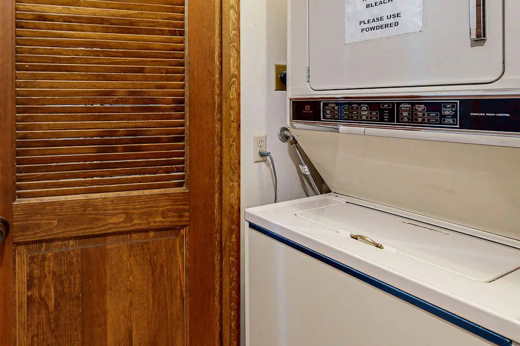 Homey Family Condo with Shared Pool, Hot Tub, Tennis & Lovely Lake Views