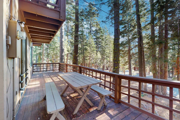 Mountain Getaway - Great Access to Page Meadows, Hiking, Biking, & Skiing