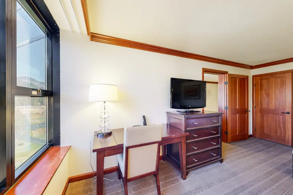 Everline Resort & Spa Ski-in-ski-out luxury, pools, hot tub, & golf