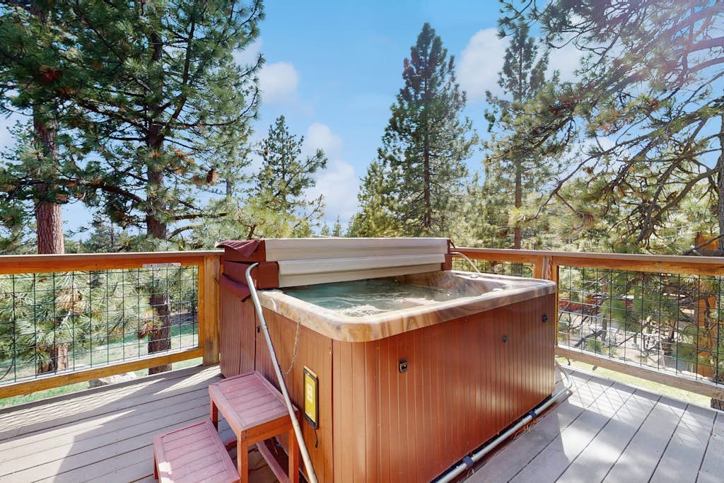 Mountain home with  fireplace, partial lake views from deck & hot tub