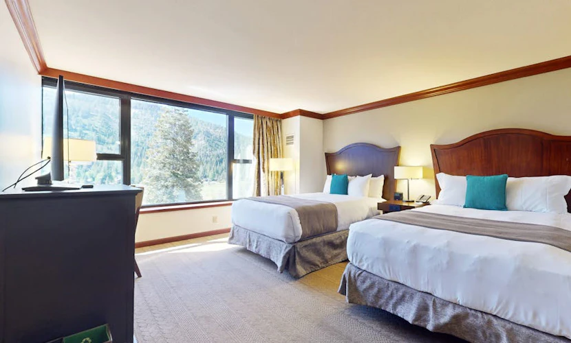 Everline Resort & Spa studio - ski-in/ski-out, pools, hot tub, luxe spa