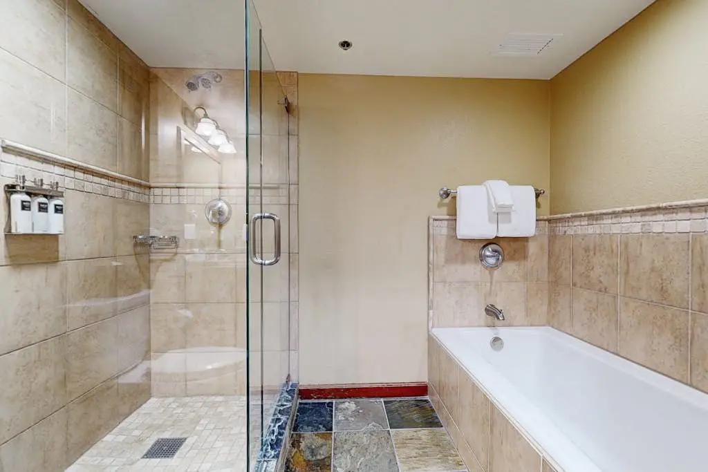 Everline Resort & Spa 607B