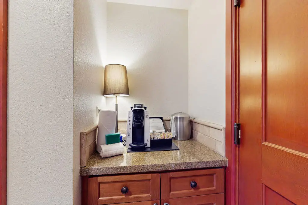 Resort at Squaw Creek gem with amazing views of Squaw Valley, ski-in/ski-out