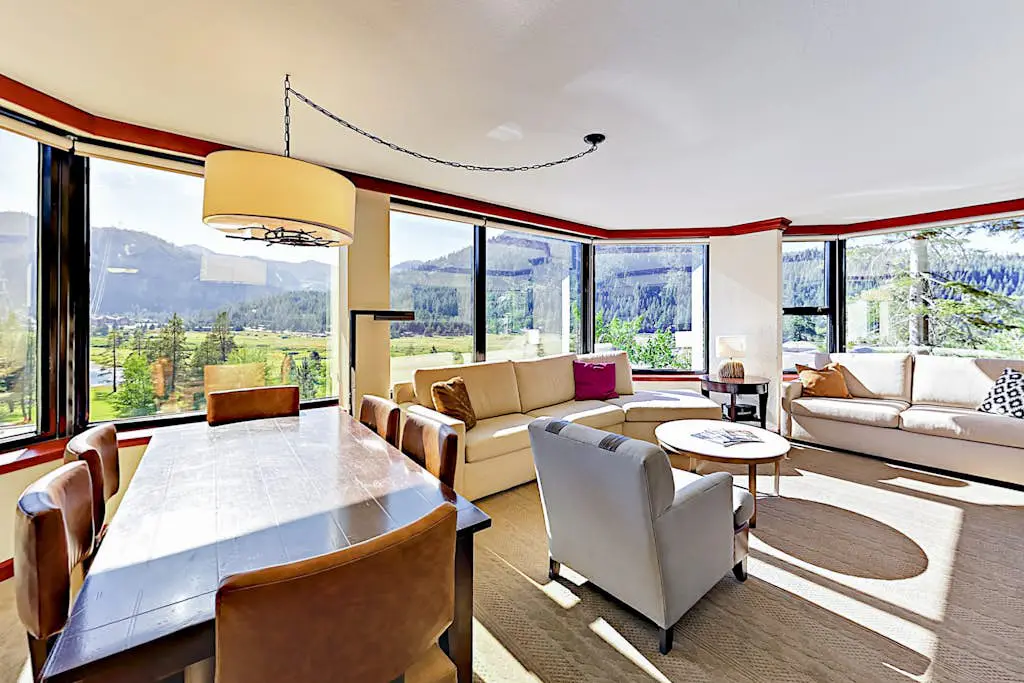 556-8-60 Everline Resort