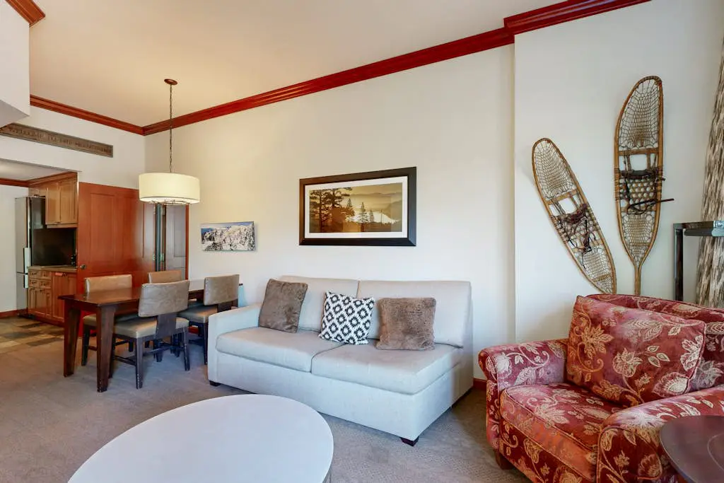 Everline Resort & Spa adjoining condos with pool, hot tub, ski-in/ski-out locale