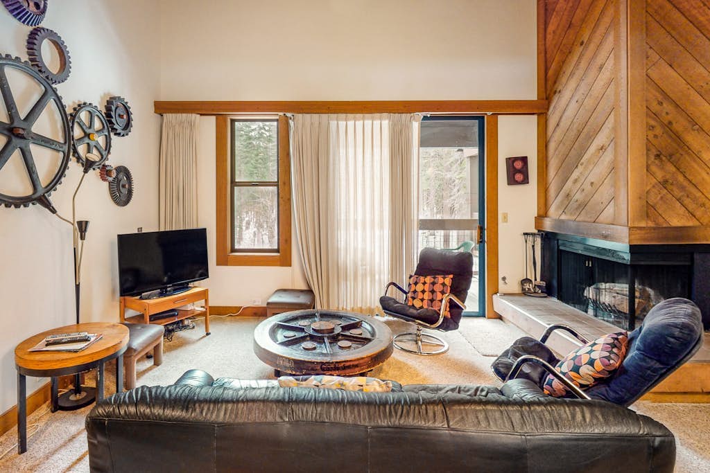 3BR Townhome in Northstar - Shuttle to slopes
