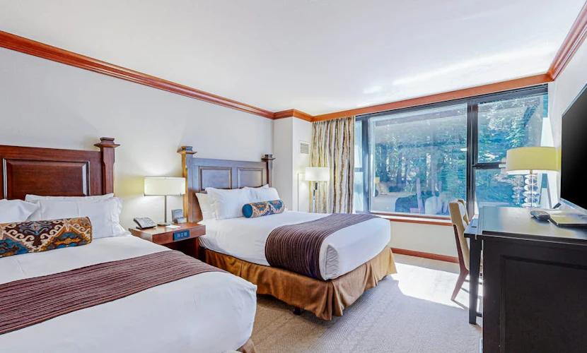 Everline Resort & Spa studio - ski-in/ski-out, pools, hot tubs, & full spa