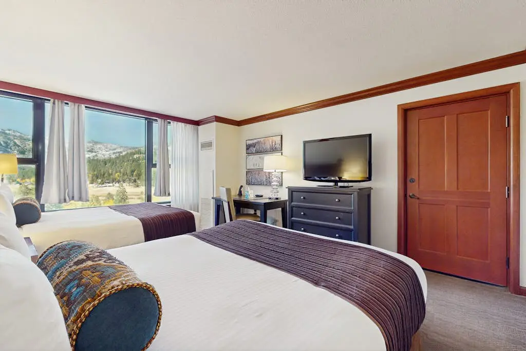 556 Everline Resort