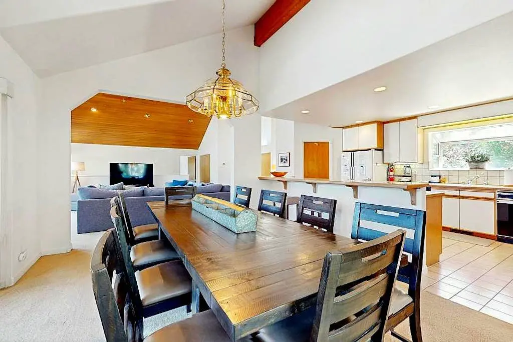 Gorgeous Northstar Home with Central AC, Ping-Pong, Fireplace & Jetted Tub