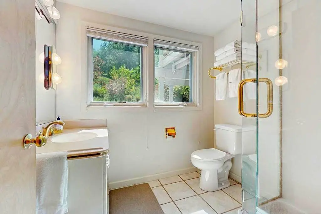 Gorgeous Northstar Home with Central AC, Ping-Pong, Fireplace & Jetted Tub