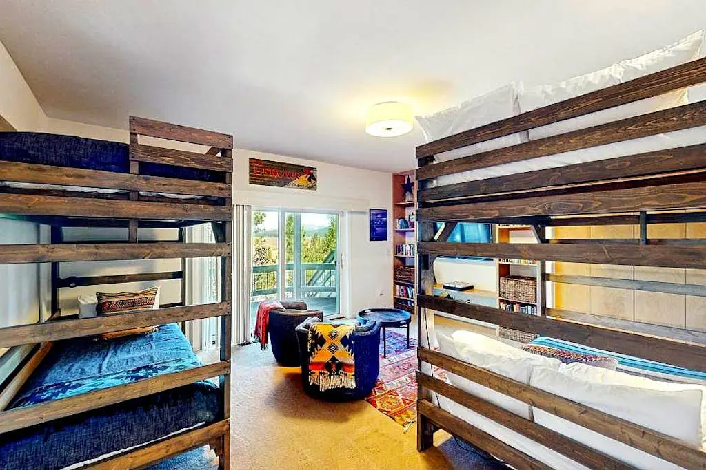 Gorgeous Northstar Home with Central AC, Ping-Pong, Fireplace & Jetted Tub