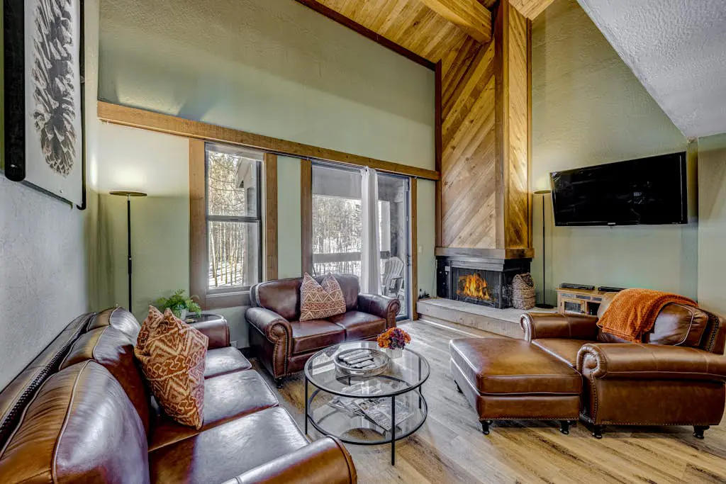 Convenient & comfortable dog-friendly condo with Northstar Rec Center access