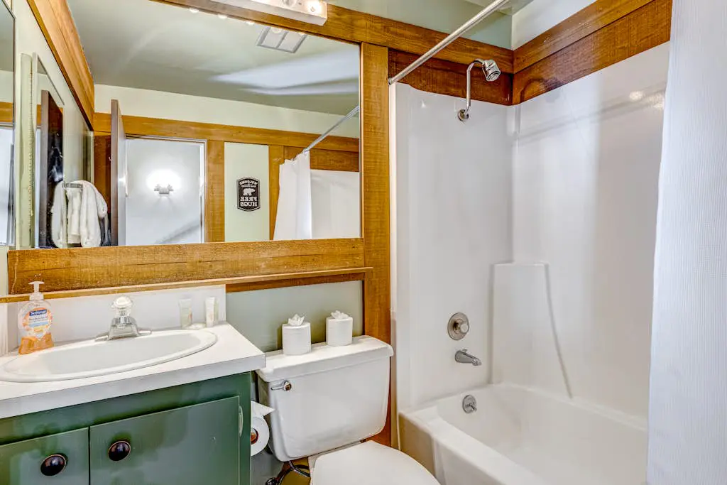 Convenient & comfortable dog-friendly condo with Northstar Rec Center access