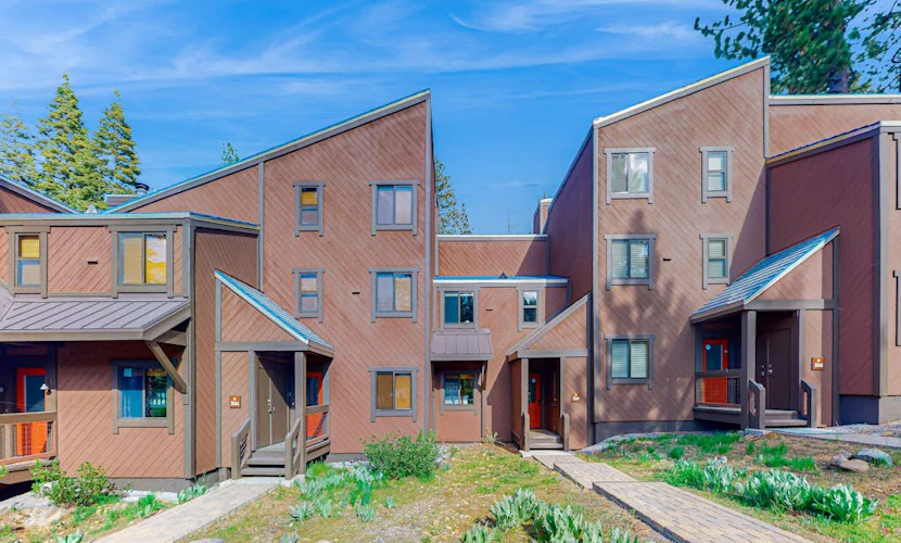 Aspen Grove condo near Kings Beach & Northstar Village with balcony