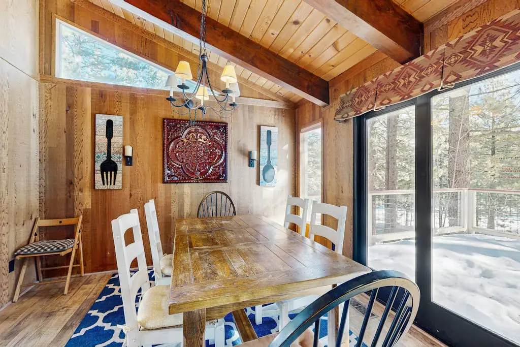 Bright Northstar home on golf course - near ski slopes