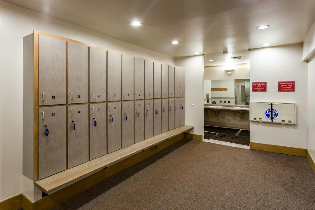 Gold Bend Condo - New Kitchen & Fireplace - Free Door-to-Lifts Ski Shuttle
