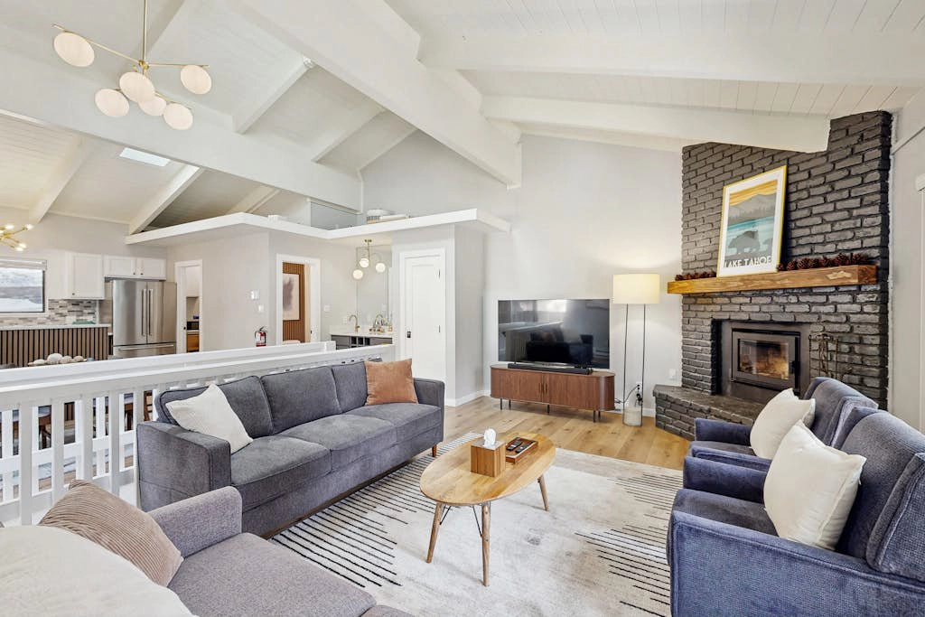 Modern Mountain Escape