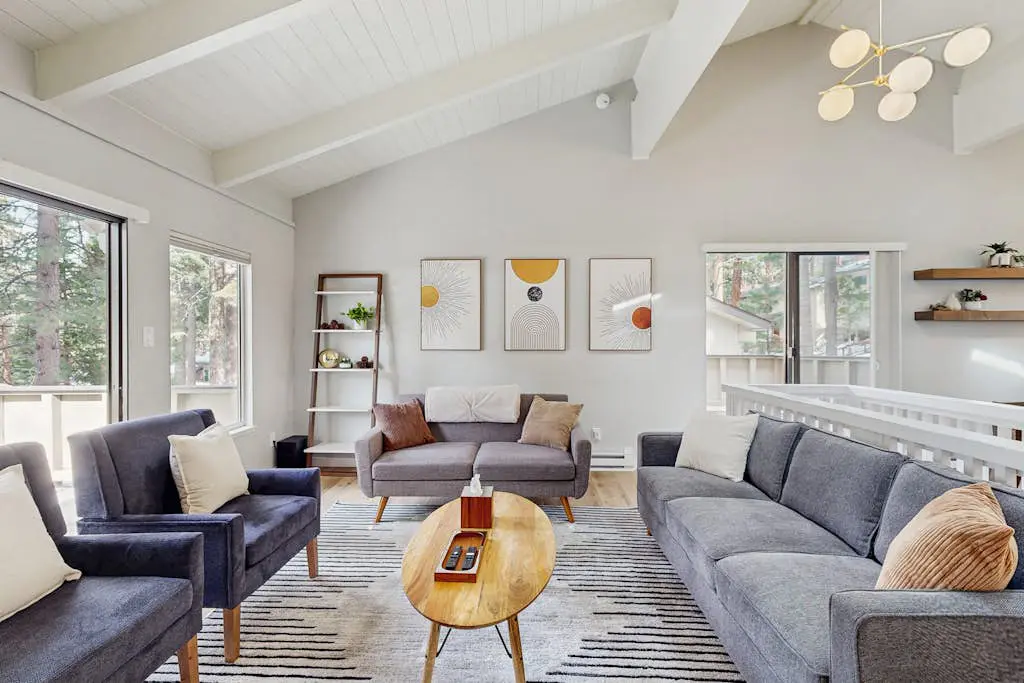Modern Mountain Escape