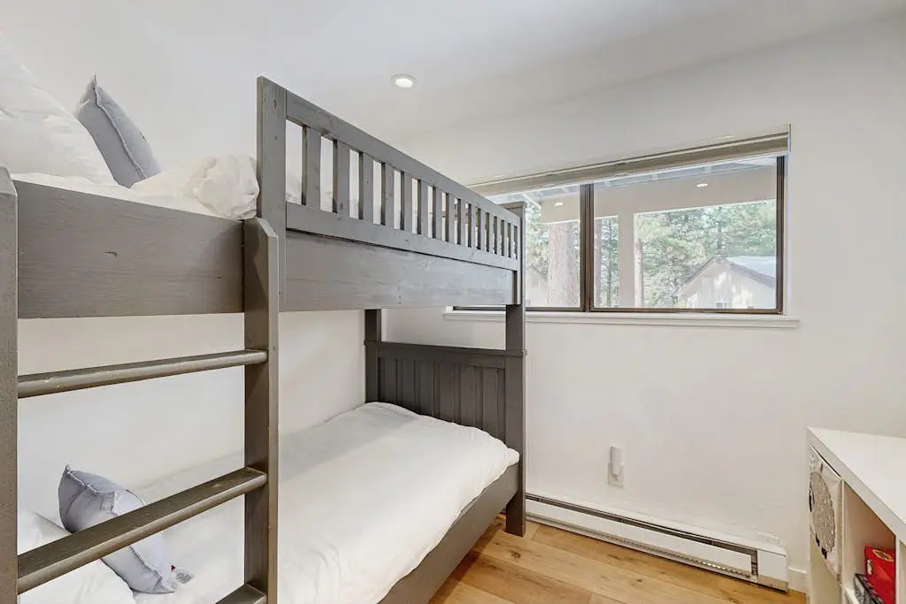 Modern Mountain Escape