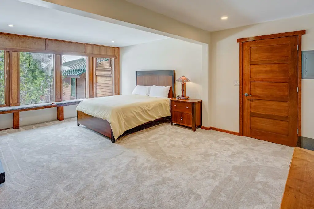 Lakeview Hideaway