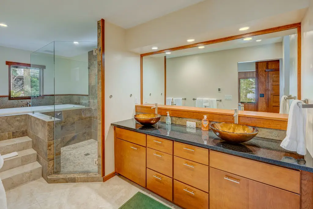 Lakeview Hideaway