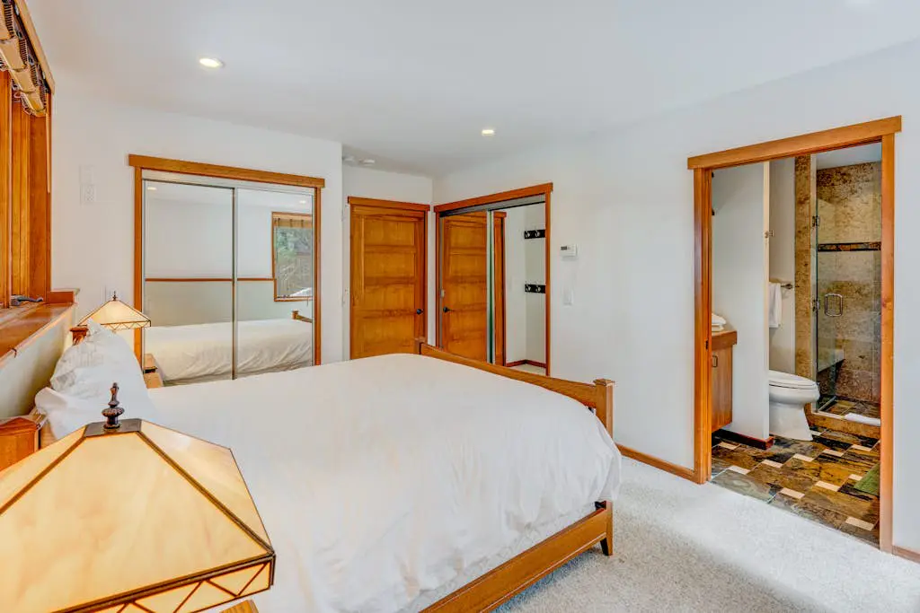 Lakeview Hideaway
