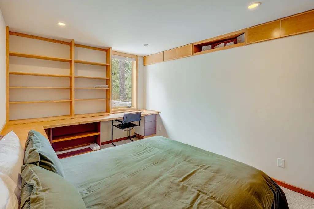 Lakeview Hideaway