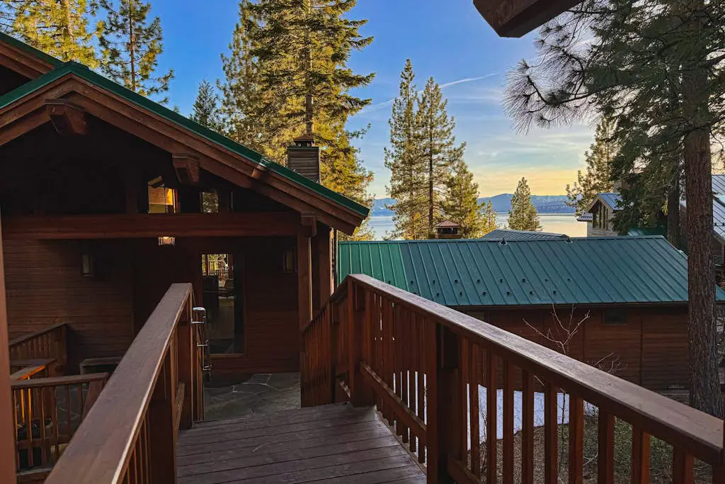 Lakeview Hideaway