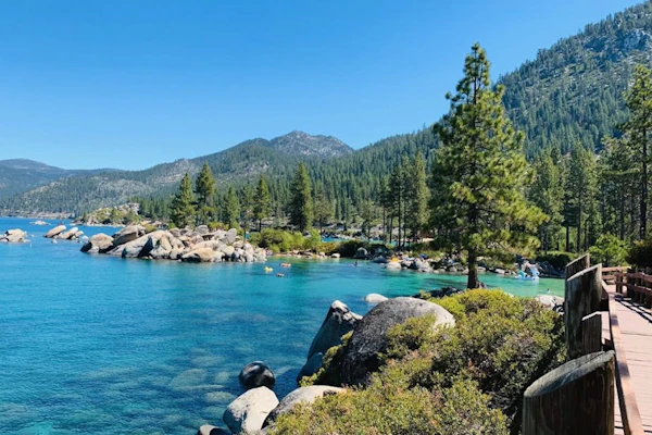 Spacious home near lake, skiing, & hiking with fireplace, 2 decks, & W&D