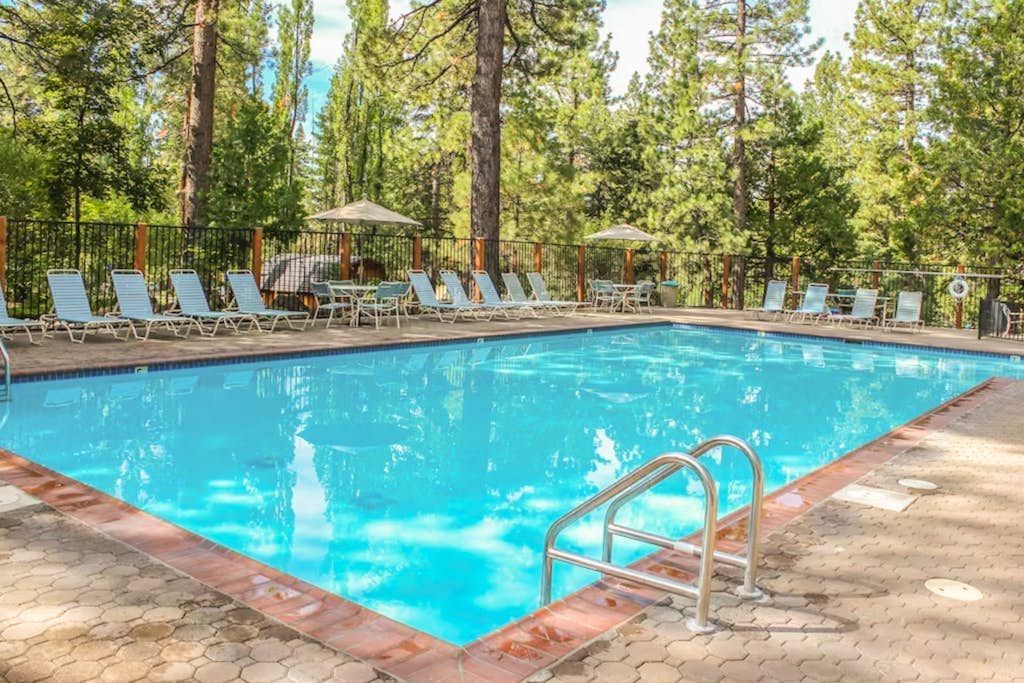 Beautiful condo with modern appliances, two decks, and shared pool