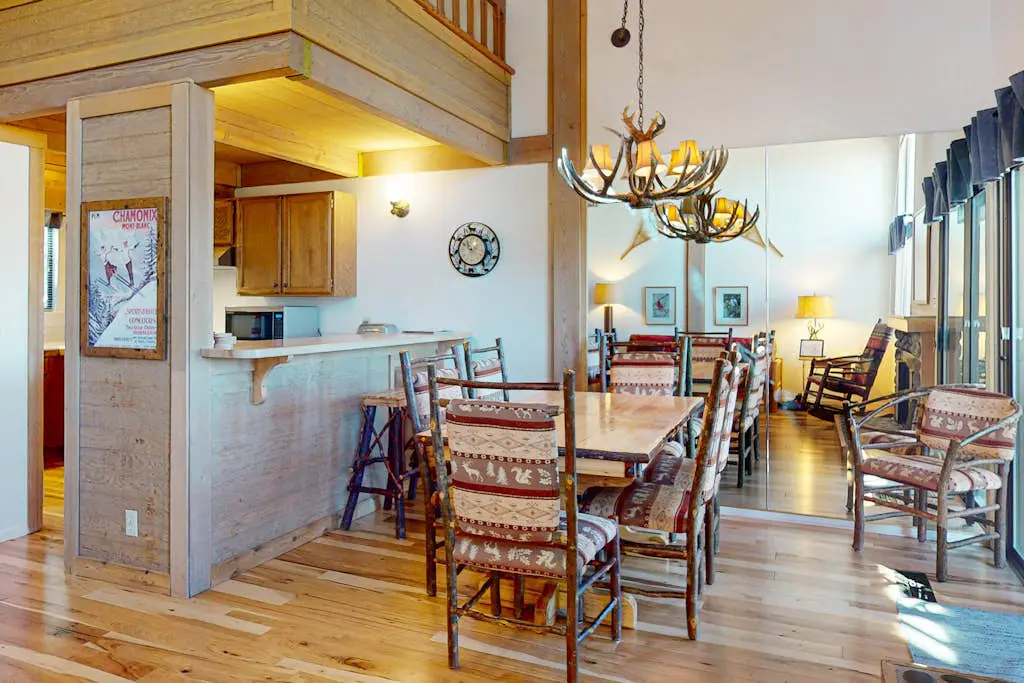 Fine lodge near skiing with futon & ski locker