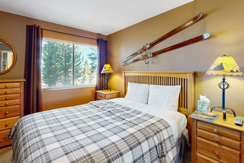 Fine lodge near skiing with futon & ski locker