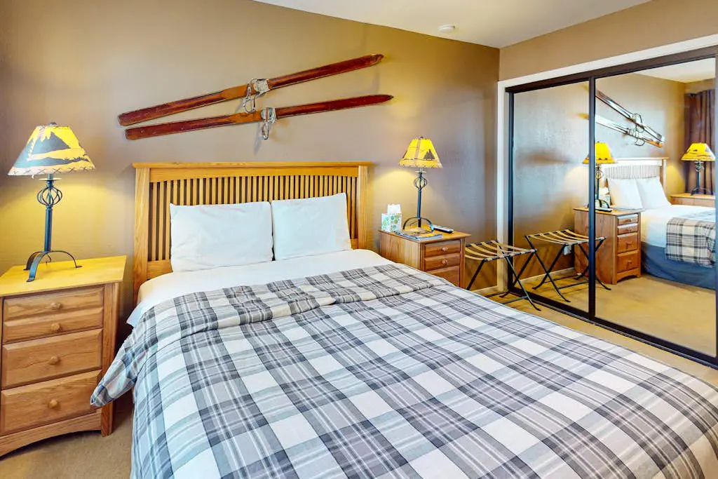 Fine lodge near skiing with futon & ski locker