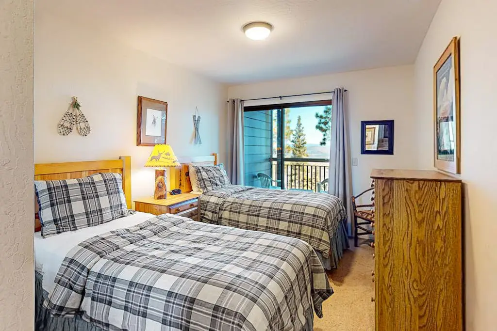 Fine lodge near skiing with futon & ski locker