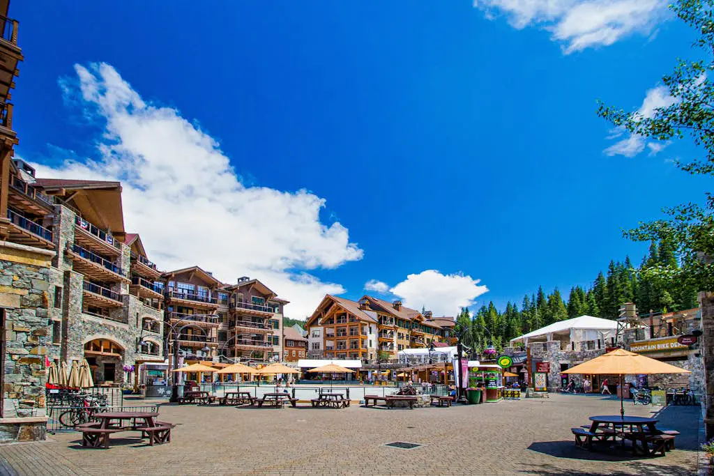 Fine lodge near skiing with futon & ski locker