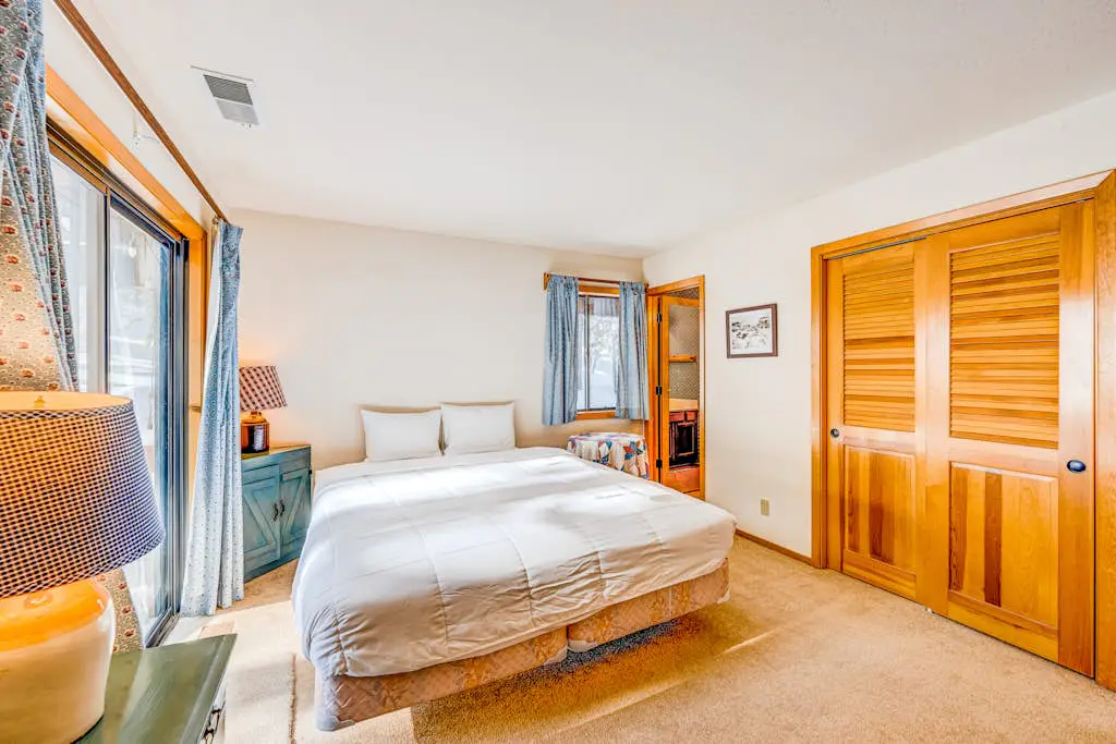 Fun home with foosball table - near on-site golf, pools & hot tub