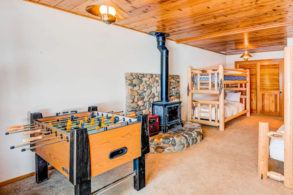 Fun home with foosball table - near on-site golf, pools & hot tub