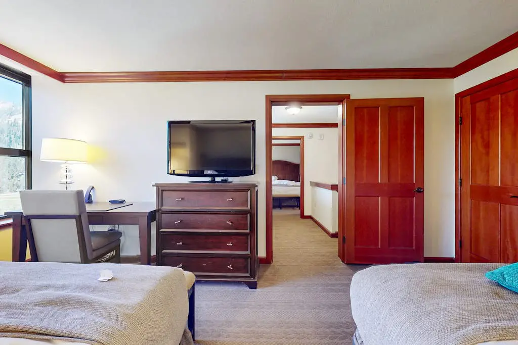 Everline Resort & Spa 806 & 808