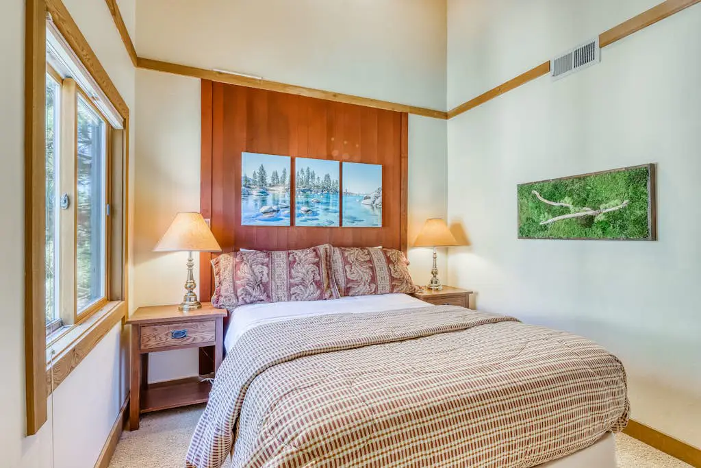 Cheery Gold Bend Family Condo
